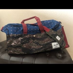 Herschel duffle bag